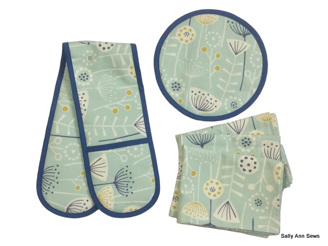 Kitchen Linen Commission 