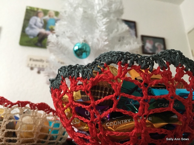 Red Christmas Bowl
