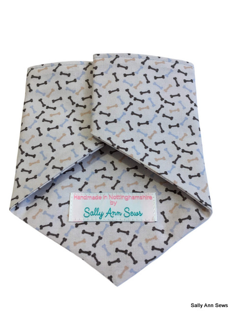 dog bandana blue bones back